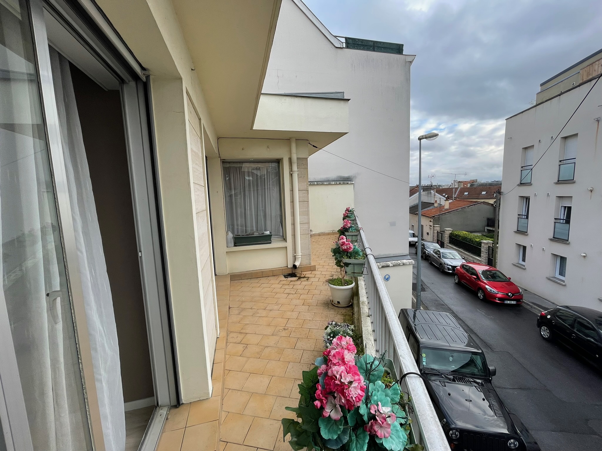 Balcon-terrasse commun
